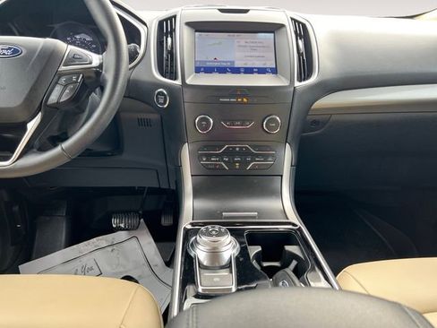 Used 2020 Ford Edge SEL w/ Convenience Package image 11