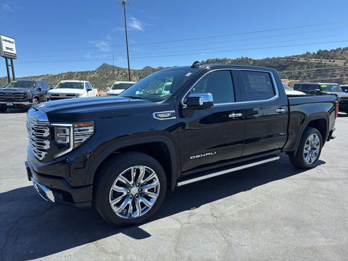 New 2026 GMC Sierra 1500 Denali w/ Denali Reserve Package AWD/4WD image 3