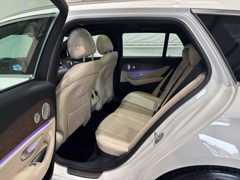 Used 2017 Mercedes-Benz E 400 4MATIC Wagon image 63