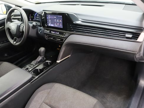 Used 2025 Toyota Camry LE FWD image 35