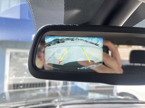 Used 2018 RAM 1500 Express AWD/4WD image 26