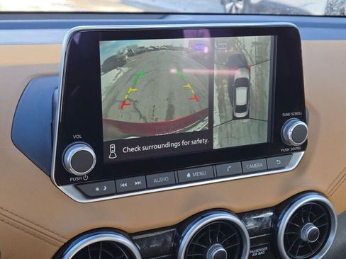 Used 2025 Nissan Sentra SV w/ SV Premium Package image 33