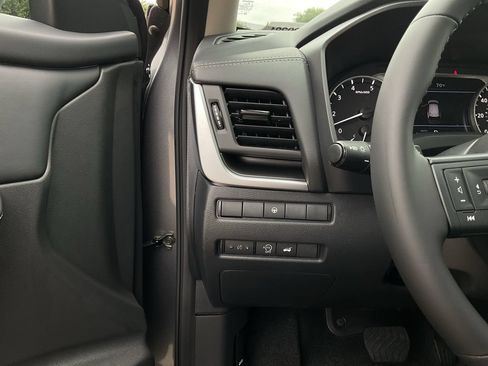 New 2026 Nissan Rogue SV AWD/4WD image 24