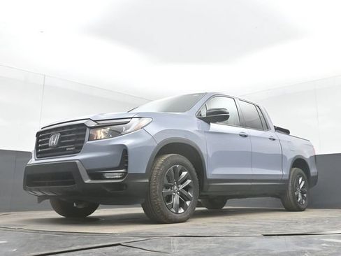 Used 2023 Honda Ridgeline Sport image 30