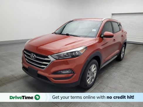 Used 2017 Hyundai Tucson SE image 1