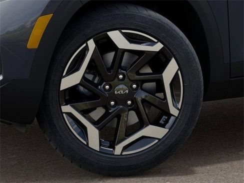 New 2025 Kia Seltos SX image 10