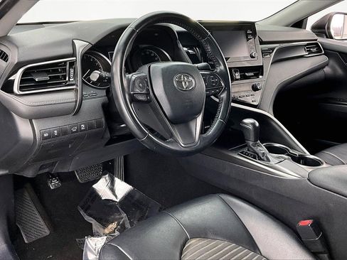 Used 2021 Toyota Camry SE image 14