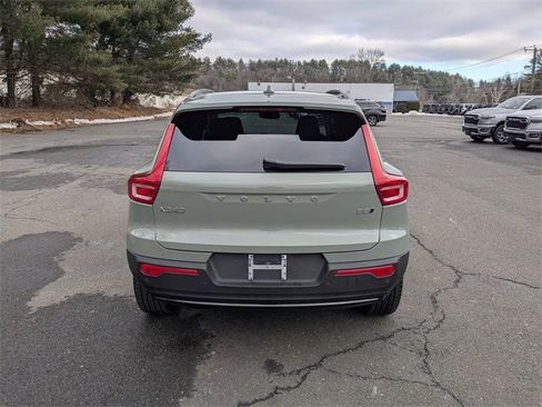 Used 2023 Volvo XC40 B5 Plus w/ Driver Assist Package image 6