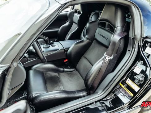 Used 2009 Dodge Viper ACR RWD image 4