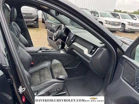 Used 2019 Volvo XC60 T6 R-Design AWD/4WD image 27