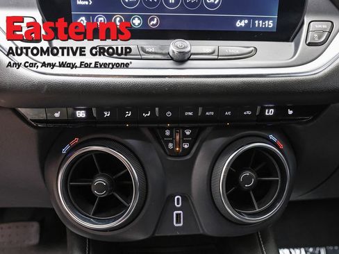 Used 2025 Chevrolet Blazer LT FWD image 20