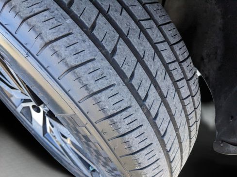 Used 2021 Volkswagen Atlas SE image 42