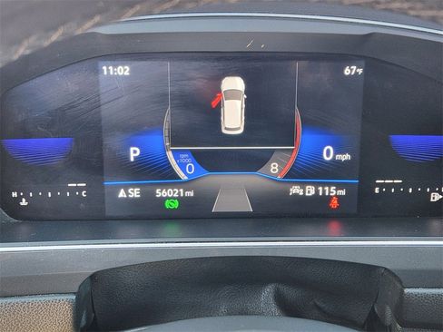 Used 2022 Volkswagen Tiguan SE R-Line image 10