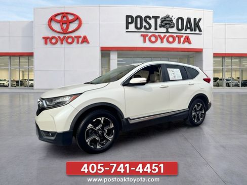 Used 2017 Honda CR-V Touring image 2