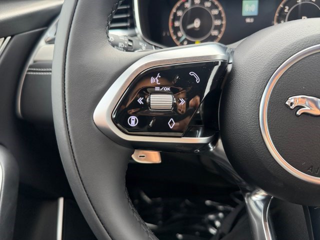New 2026 Jaguar F-PACE R-Dynamic S AWD/4WD image 22