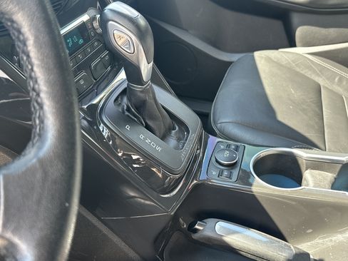 Used 2015 Ford Escape Titanium FWD image 24