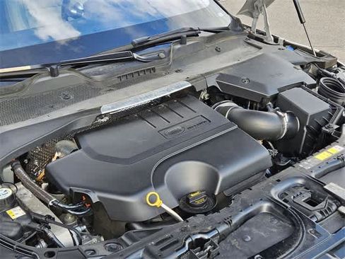 Used 2020 Land Rover Range Rover Evoque SE image 14