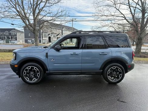 Used 2025 Ford Bronco Sport Outer Banks w/ Outer Banks Tech Package+ image 2