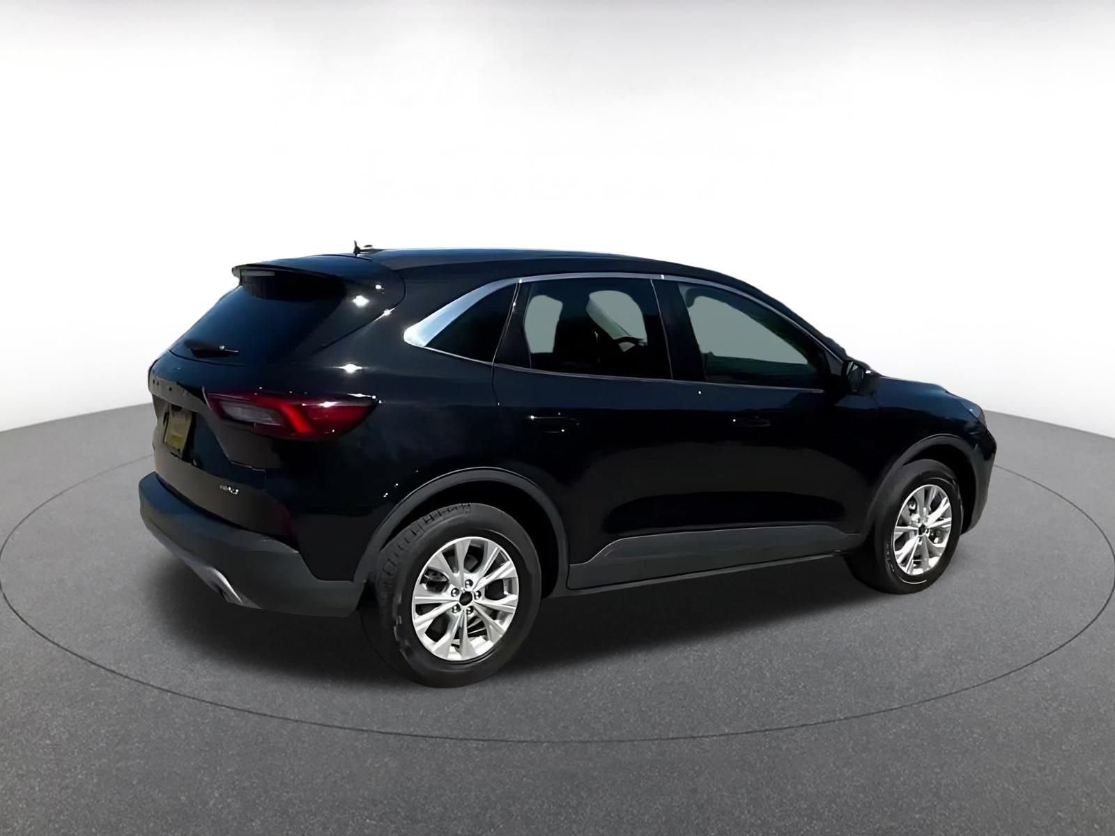 Used 2024 Ford Escape Active AWD/4WD image 14