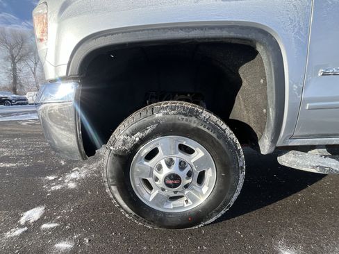 Certified 2018 GMC Sierra 2500 SLE w/ Snow Plow Prep Package image 33