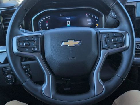 Used 2023 Chevrolet Silverado 1500 LT AWD/4WD image 12