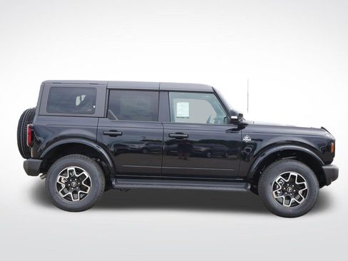 New 2025 Ford Bronco Outer Banks AWD/4WD image 2