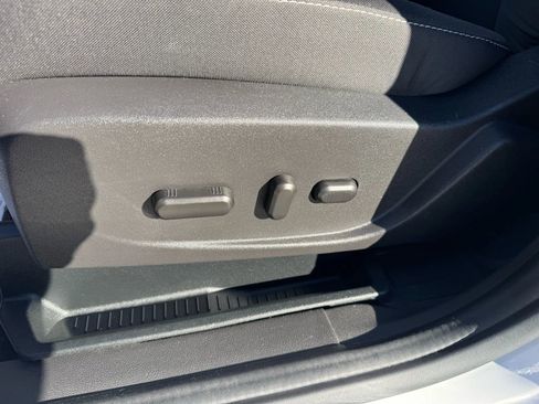 Used 2017 Ford C-MAX SE image 26