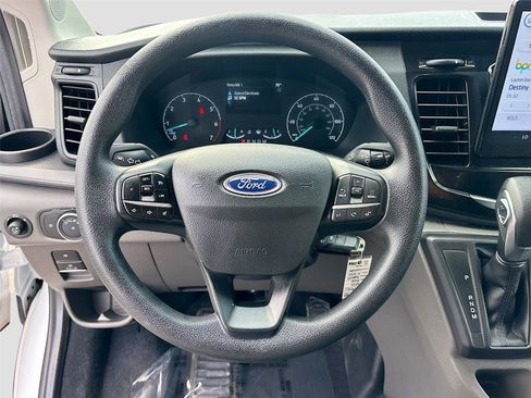 Used 2024 Ford Transit 350 XLT image 9