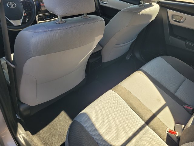 Used 2017 Toyota Corolla LE FWD image 12