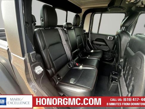 Used 2022 Jeep Gladiator Mojave w/ Trailer Tow Package AWD/4WD image 25
