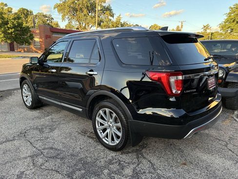 Used 2016 Ford Explorer Limited w/ Equipment Group 301A AWD/4WD image 8
