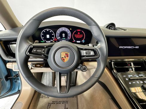 Certified 2025 Porsche Panamera 4 image 14