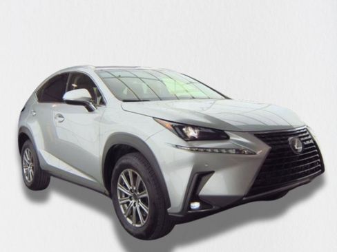 Used 2018 Lexus NX 300 FWD image 2