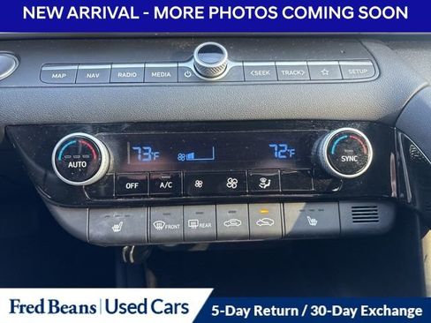 Certified 2023 Hyundai Elantra Limited image 13