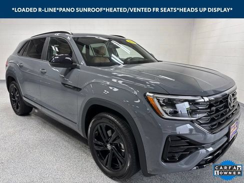 Used 2026 Volkswagen Atlas Cross Sport SEL R-Line AWD/4WD image 1