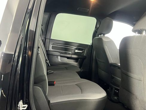 Used 2024 RAM 2500 Big Horn w/ Safety Group image 30