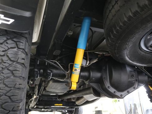 Used 2005 Chevrolet Silverado 2500 LS w/ Heavy-Duty Power Package image 36