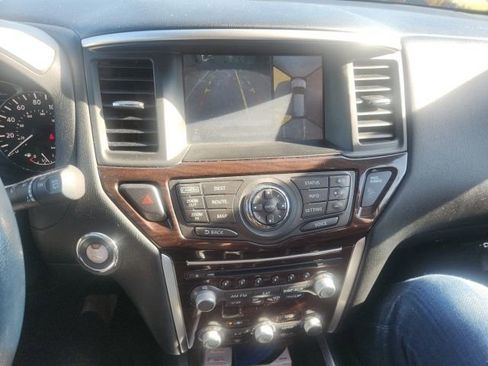 Used 2015 Nissan Pathfinder SL w/ SL Tech Package AWD/4WD image 15