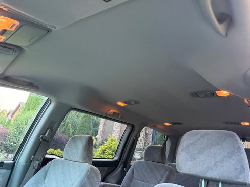 Used 2004 Honda Odyssey EX image 19