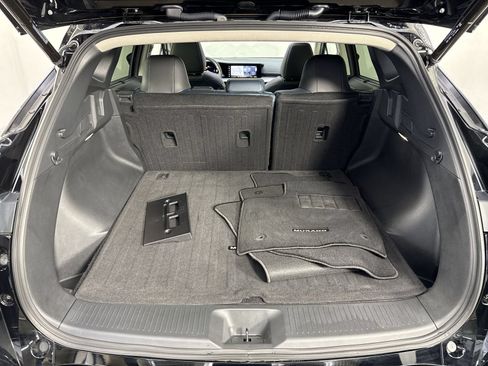 Used 2025 Nissan Murano Platinum AWD/4WD image 34