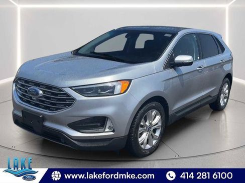 Certified 2022 Ford Edge Titanium w/ Equipment Group 301A AWD/4WD image 3