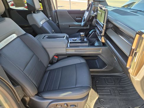 Used 2024 GMC Hummer EV 3X image 16