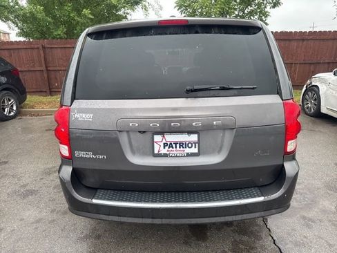 Used 2017 Dodge Grand Caravan SE w/ Power Window Group FWD image 8