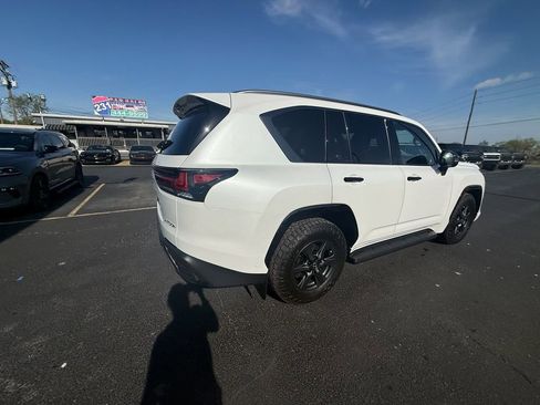 Used 2025 Lexus LX 700h Overtrail w/ Accessory Package (Z1) image 3