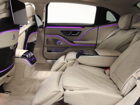 Certified 2022 Mercedes-Benz Maybach S 580 4MATIC image 21