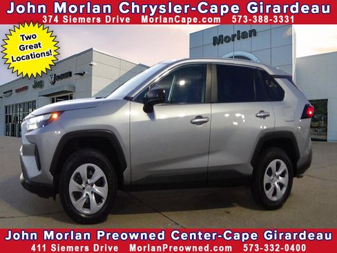 Used 2025 Toyota RAV4 LE image 1