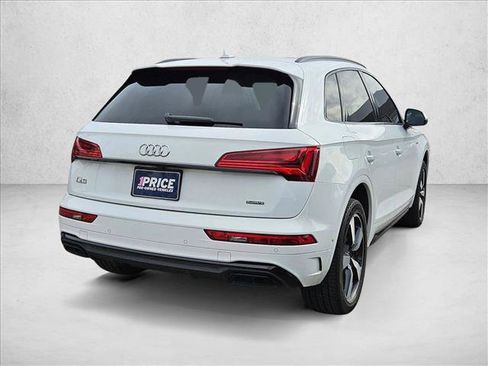 Used 2023 Audi Q5 2.0T Prestige w/ Prestige Package image 5
