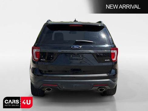Used 2018 Ford Explorer XLT w/ Equipment Group 202A AWD/4WD image 6