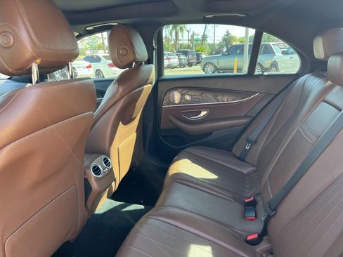 Used 2017 Mercedes-Benz E 300 4MATIC image 29