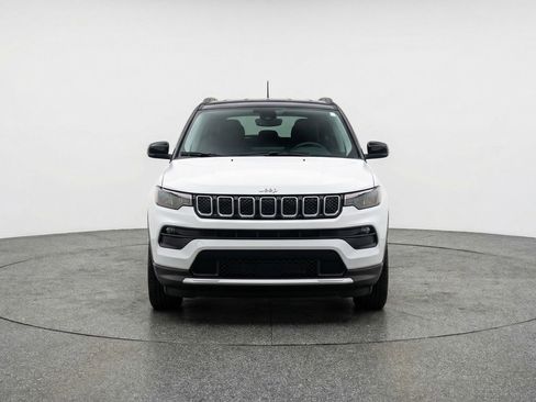 Used 2025 Jeep Compass Limited image 2